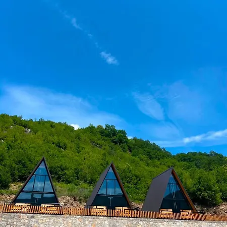 Bujtina Panorama Kir Kashec